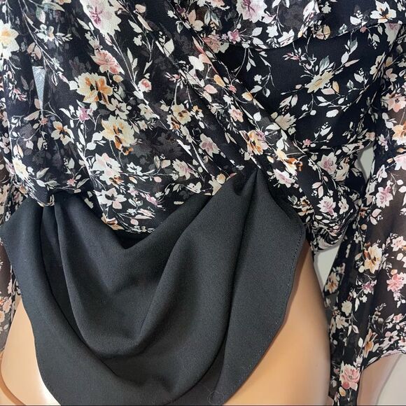 💋Bundle 4 items for $20. Add items💋 to a bundle - Picture 12 of 13